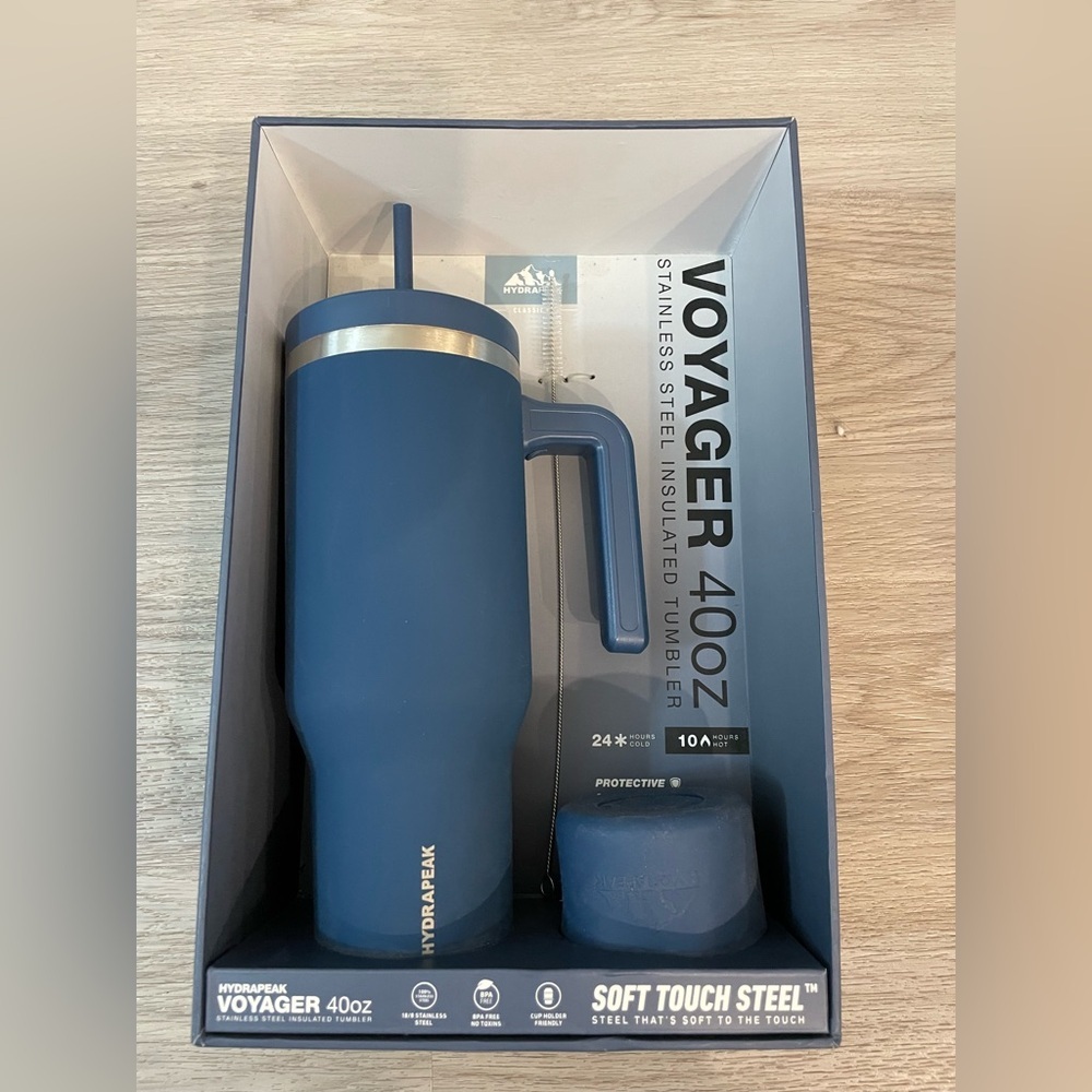 Hydrapeak Voyager- NWT Dark Blue 40oz Soft Touch Steel Water Bottle